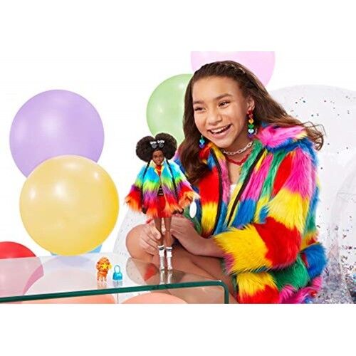 Berbie Renkli Ceketli Bebek